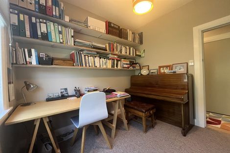 Photo of property in 12 Matipo Street, Eastbourne, Lower Hutt, 5013