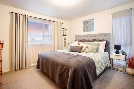 Photo of property in 8 Sari Place, Massey, Auckland, 0614