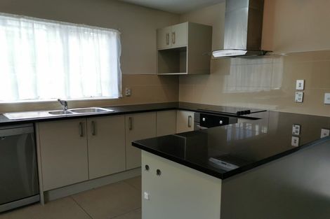 Photo of property in 76 Panama Road, Mount Wellington, Auckland, 1062