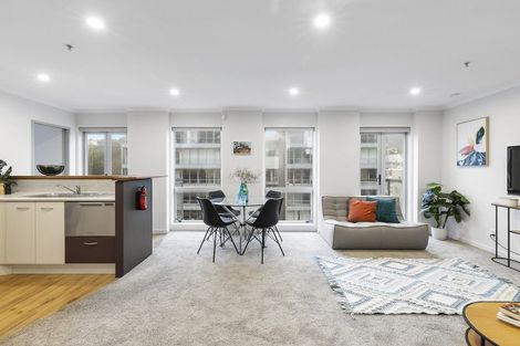 Photo of property in Terrace Heights Apartments, 10a/163 The Terrace, Wellington Central, Wellington, 6011