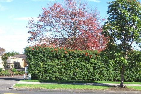 Photo of property in 203 Bucklands Beach Road, Bucklands Beach, Auckland, 2012