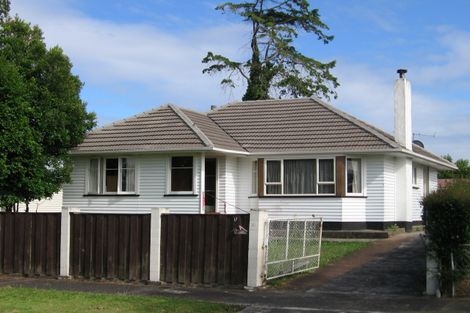Photo of property in 17 Coronet Place, Avondale, Auckland, 1026