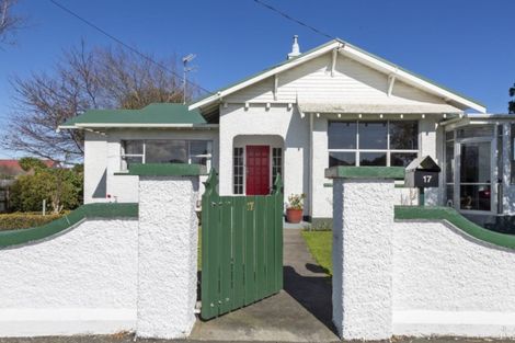 Photo of property in 17 Grey Street, Hawera, 4610