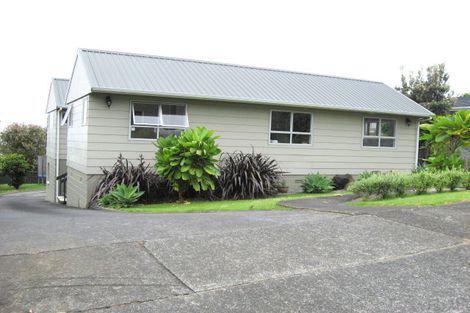 Photo of property in 34 Ridgemount Rise, Mangere Bridge, Auckland, 2022