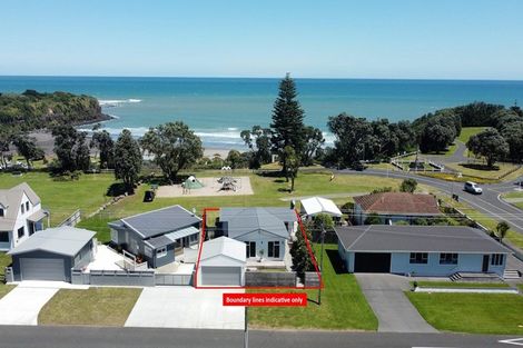 Photo of property in 26 Fox Street, Opunake, 4616