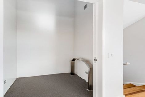Photo of property in 33 Luplau Crescent, Cockle Bay, Auckland, 2014