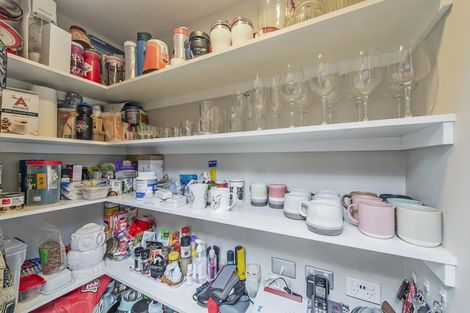 Photo of property in 17 Old Red Barn Road, Halswell, Christchurch, 8025