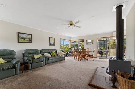 Photo of property in 5 Moana View Road, Waikawa, Picton, 7220