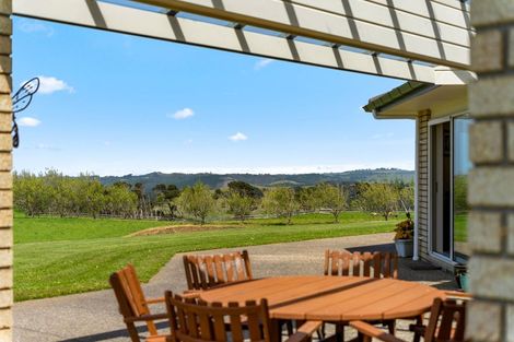 Photo of property in 107 Fuller Road, South Head, Helensville, 0874