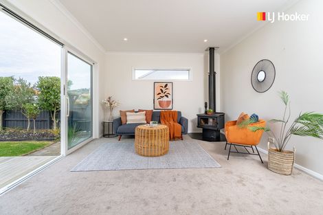 Photo of property in 65 Hargest Crescent, Saint Kilda, Dunedin, 9012