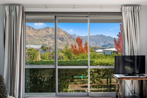 Photo of property in 3 Clearview Street, Wanaka, 9305