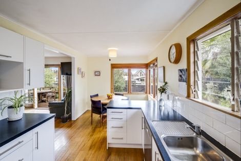 Photo of property in 89 Middle Road, Havelock North, 4130