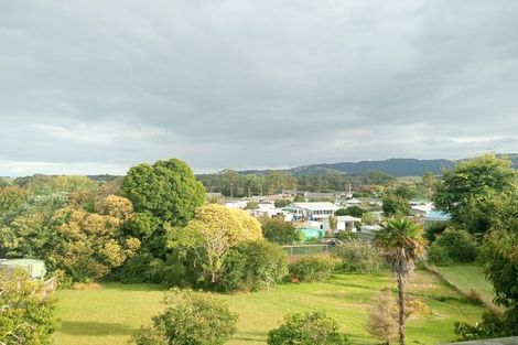 Photo of property in 82 Howard Road, Orere Point, Papakura, 2585