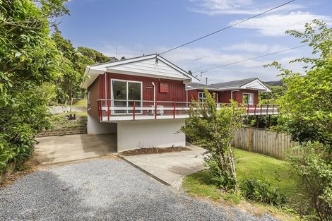 Photo of property in 11 Cecil Road, Tawa, Wellington, 5028