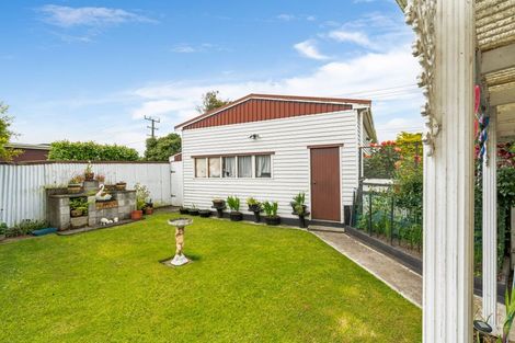 Photo of property in 22 Victoria Terrace, Ohau, Levin, 5570