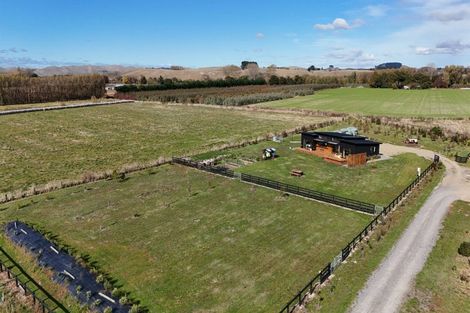 Photo of property in 34 Pourerere Road, Waipawa, 4271