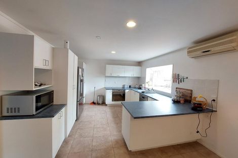 Photo of property in 47 Broadfield Street, Massey, Auckland, 0614