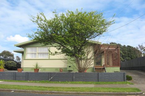 Photo of property in 30 Belair Avenue, Blagdon, New Plymouth, 4310