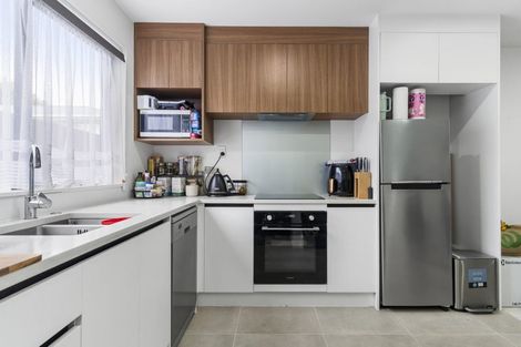 Photo of property in 4/10 Alan Avenue, Henderson, Auckland, 0610