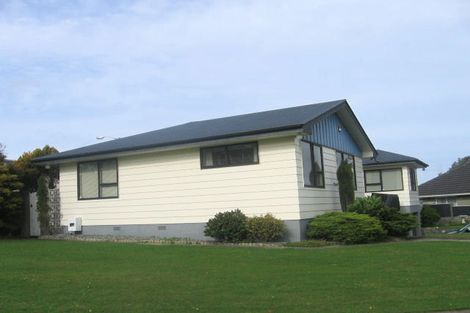 Photo of property in 1 Holly Grove, Maungaraki, Lower Hutt, 5010