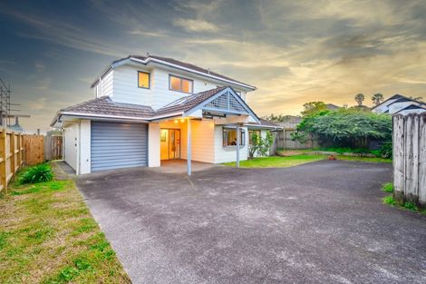 Photo of property in 2/145 Bucklands Beach Road, Bucklands Beach, Auckland, 2012