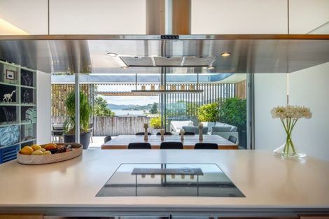 Photo of property in 24 Paku Drive, Tairua, 3508