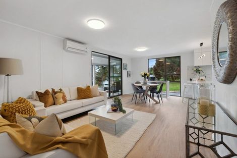 Photo of property in 1/16 Hogans Road, Glenfield, Auckland, 0629