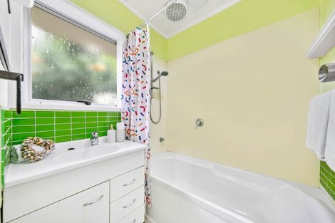 Photo of property in 2/36 Blacklock Avenue, Henderson, Auckland, 0612