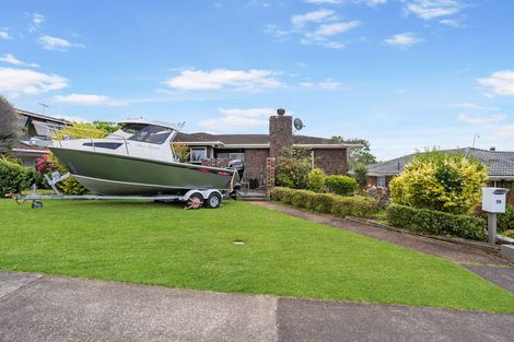 Photo of property in 75 Gossamer Drive, Pakuranga Heights, Auckland, 2010