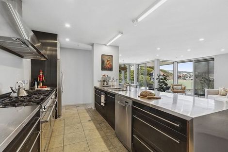 Photo of property in Alto Apartments, 2a/22 Telford Terrace, Oriental Bay, Wellington, 6011