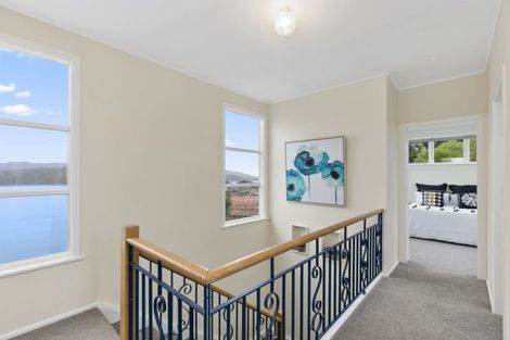 Photo of property in 92 Seatoun Heights Road, Seatoun, Wellington, 6022