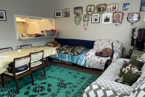 Photo of property in 1/124 Campbell Street, Karori, Wellington, 6012