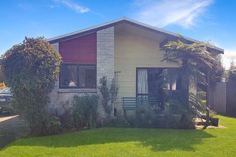 Photo of property in 15 Fraser-collin Crescent, Dannevirke, 4930