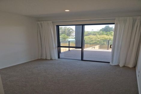 Photo of property in 1335e Papamoa Beach Road, Papamoa Beach, 3118
