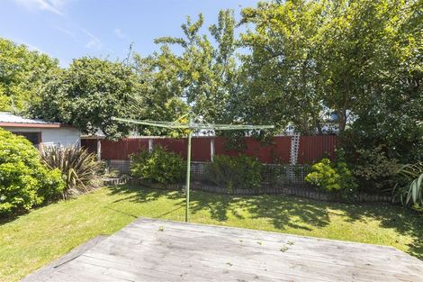 Photo of property in 2/87 Olliviers Road, Phillipstown, Christchurch, 8011