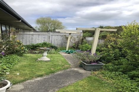 Photo of property in 105 Makarini Street, Paraparaumu, 5032