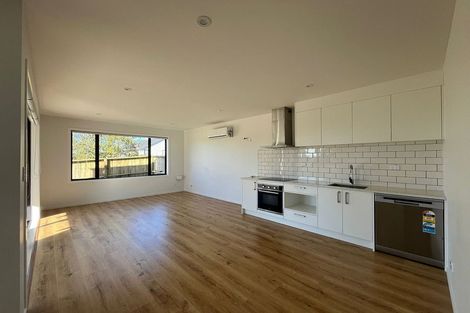 Photo of property in 38 White Heron Drive, Massey, Auckland, 0614