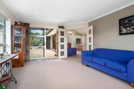 Photo of property in 197 Woodman Drive, Tawa, Wellington, 5028