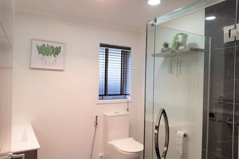 Photo of property in 10 Shearwater Lane, Whitby, Porirua, 5024