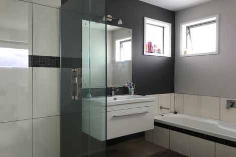 Photo of property in 29 Key West Drive, One Tree Point, 0118