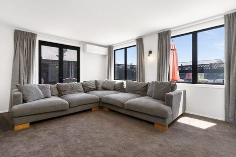 Photo of property in 9 Oaktree Lane, Bishopdale, Christchurch, 8053