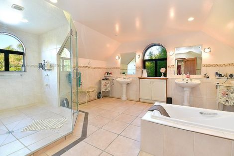 Photo of property in 191 Trigg Road, Kumeu, 0891