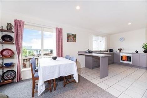 Photo of property in 17 Lasque Place, Glen Eden, Auckland, 0602