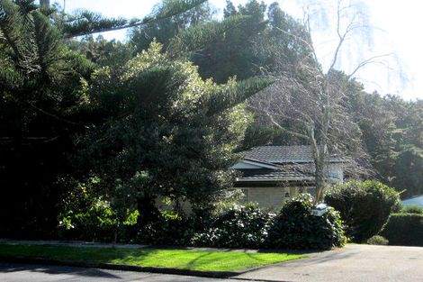 Photo of property in 72 Grande Vue Road, Hillpark, Auckland, 2102