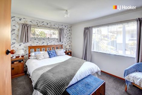 Photo of property in 28 Elwyn Crescent, Green Island, Dunedin, 9018