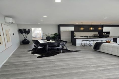 Photo of property in 27 Surf View Crescent, Red Beach, 0932