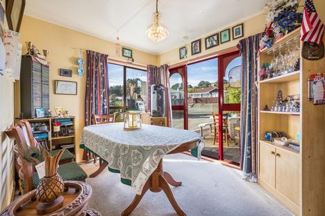 Photo of property in 79 Driver Crescent, Cannons Creek, Porirua, 5024