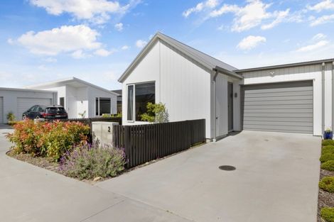 Photo of property in 2 Chain Place, Papamoa, 3118