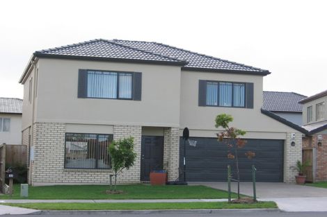 Photo of property in 36 Cyril French Drive, Flat Bush, Auckland, 2016