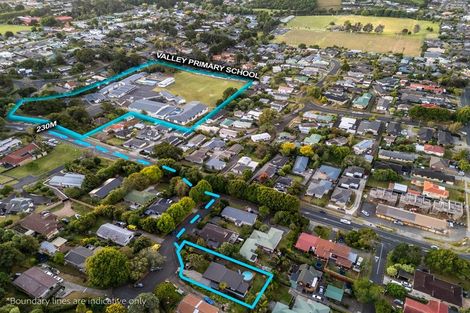 Photo of property in 9 Cromwell Place, Pukekohe, 2120